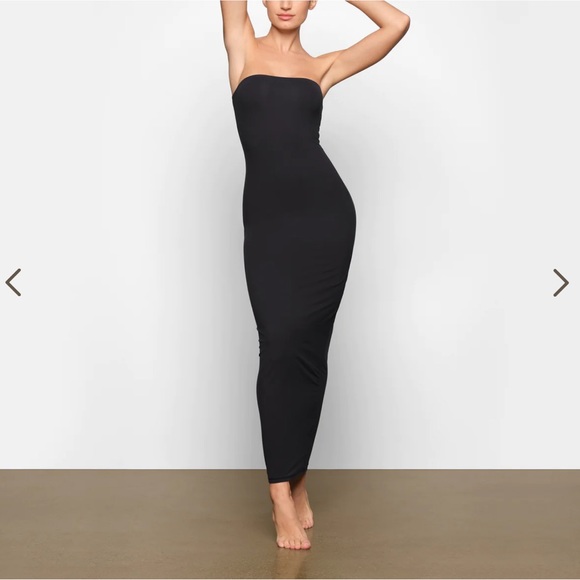 Dresses & Skirts - SKIMS FITS EVERYBODY TUBE DRESS